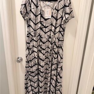 LuLaRoe “Riley” White and Gray Abstract duster.